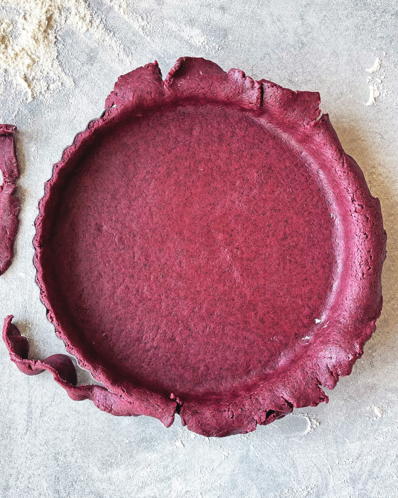 Sommerlich vegane Himbeer-Hibiskusblüten Pie Sommerlich vegane Himbeer-Hibiskusblüten Pie